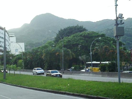 Tunel PUC saída.jpg